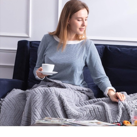 West Elm Light Grey Tassel Chevron Luxury Soft Cozy Blanket for Bedroom/Dorm - Picture 6 of 16